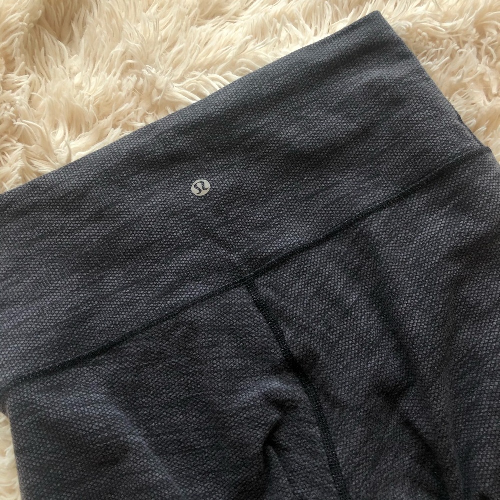 Lululemon cropped leggings